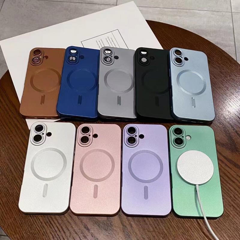 Suitable For I-series Matte Magnetic Phone Case With A Skin-like Feel