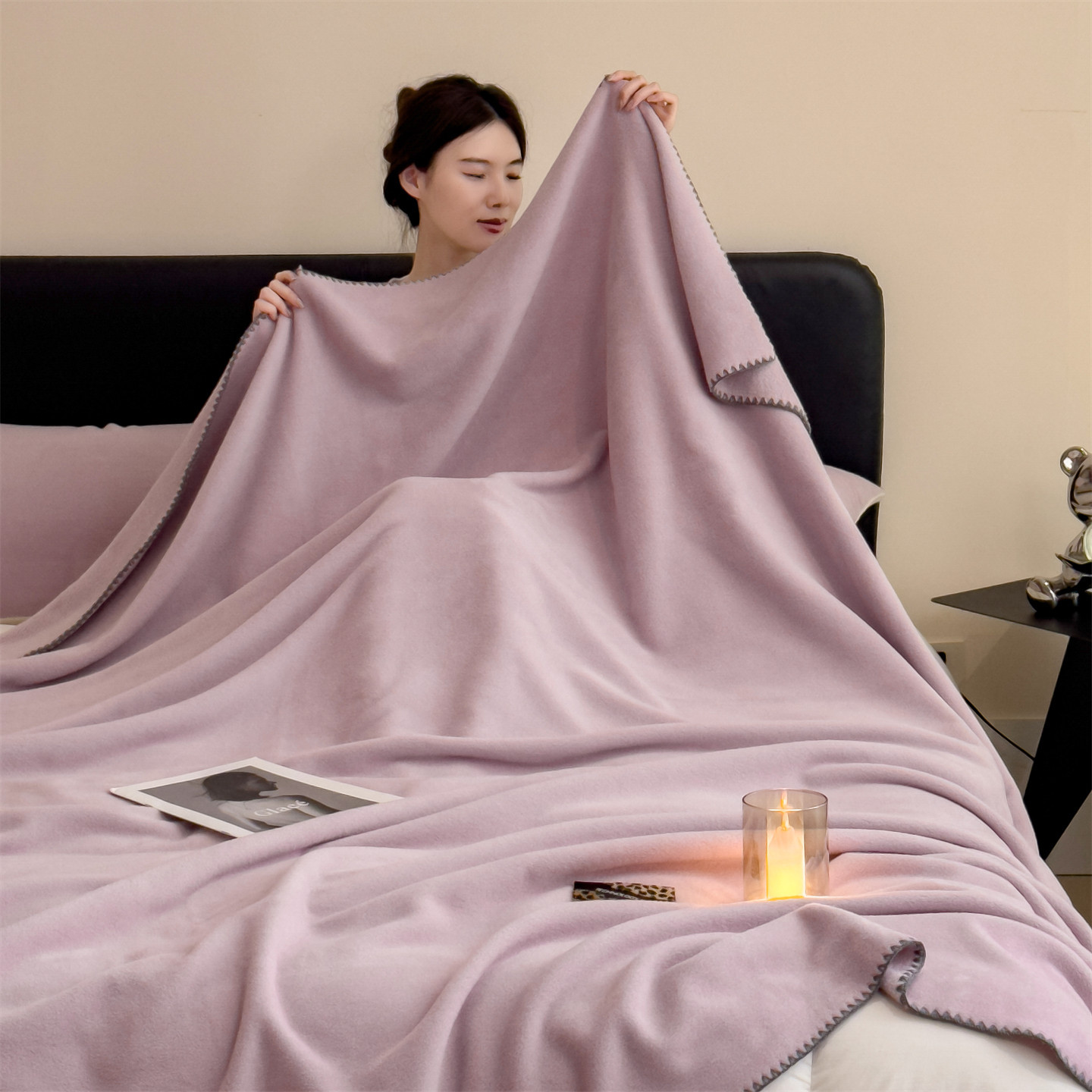Cashmere-like Thickened Coral Fleece Blanket