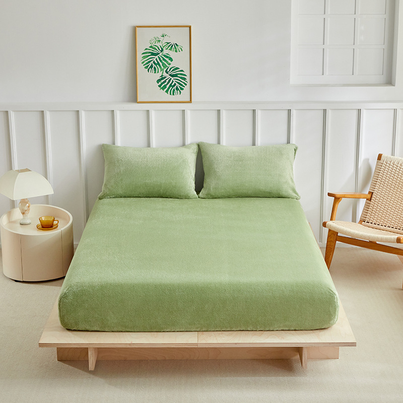 Warm Milk Velvet Fitted Sheet Three-piece Set