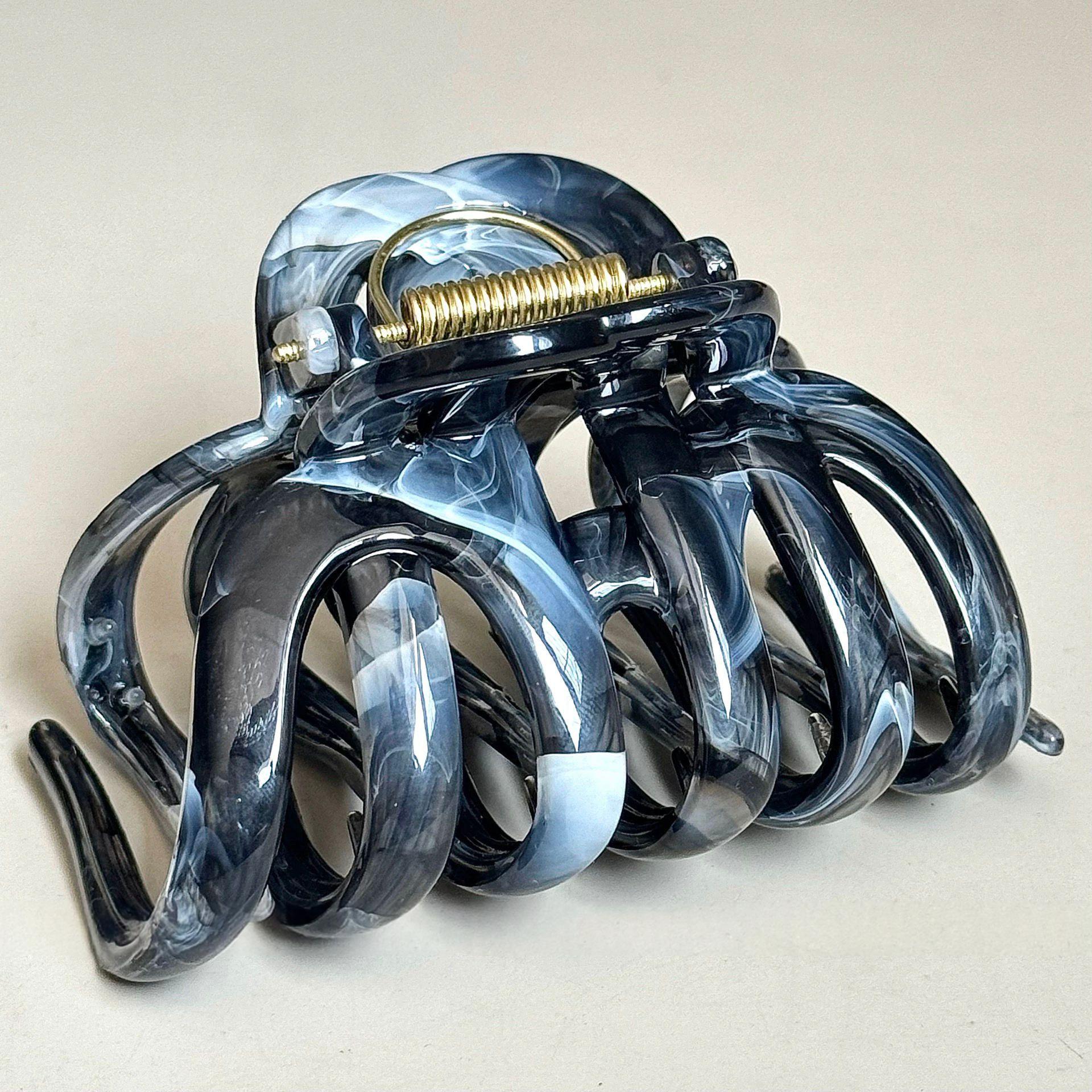 Fashionable Widened Shark Clip For Women