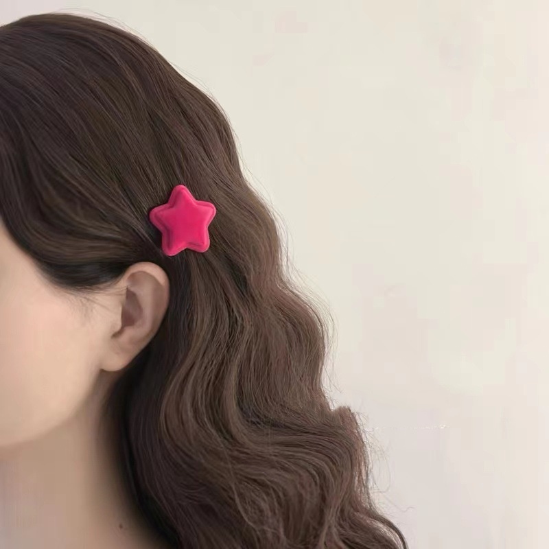 AutumnWinter Cozy Flock finished Small Five pointed Star Hair Clip