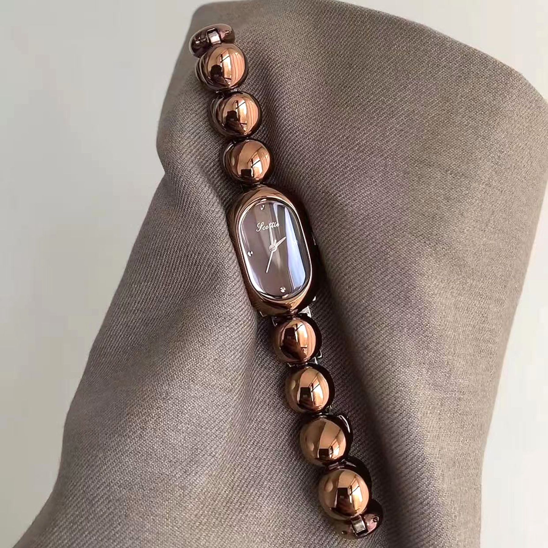 Elegant Oval-shaped Watch Bracelet For Women