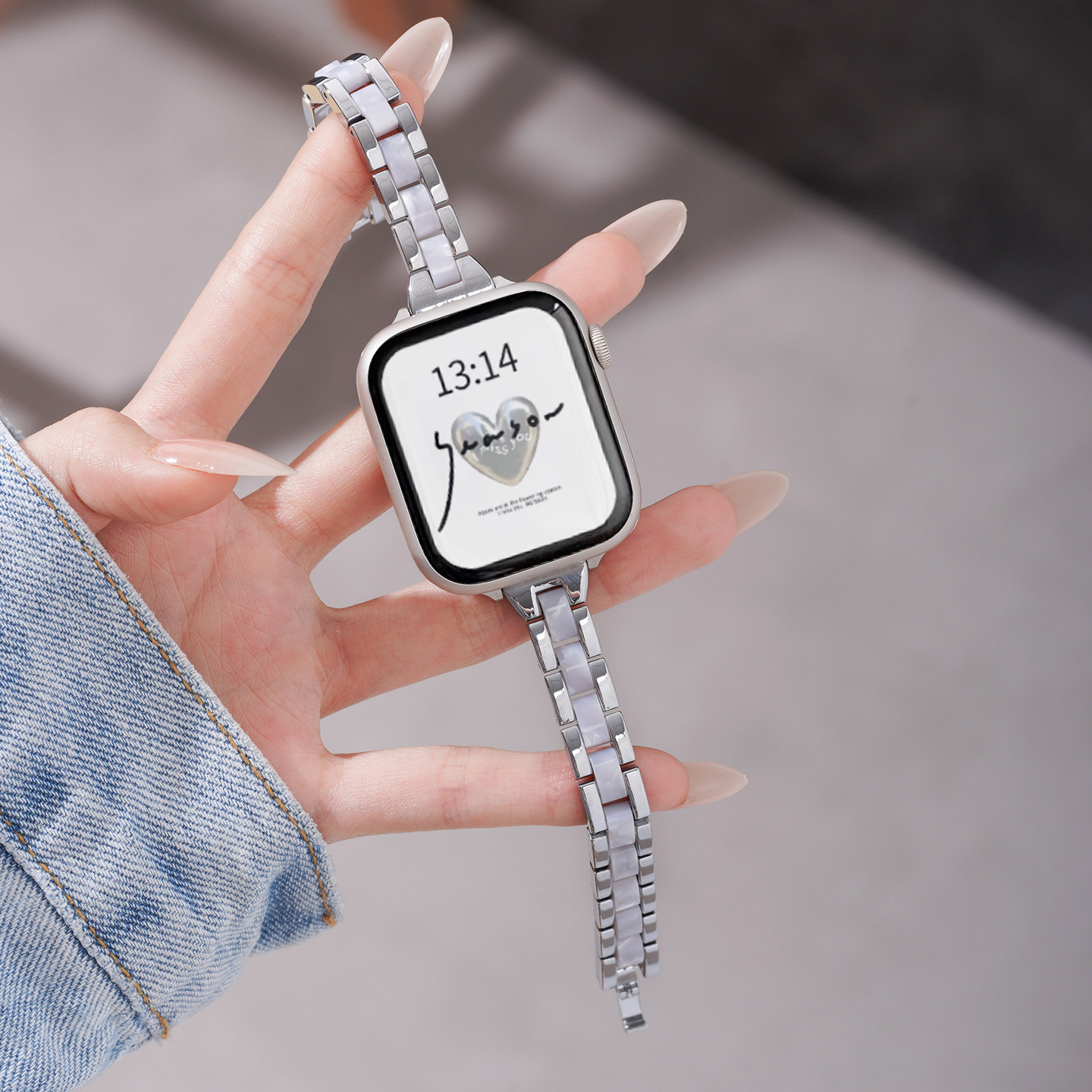 Three-bead Resin Strap Womens Metal Model