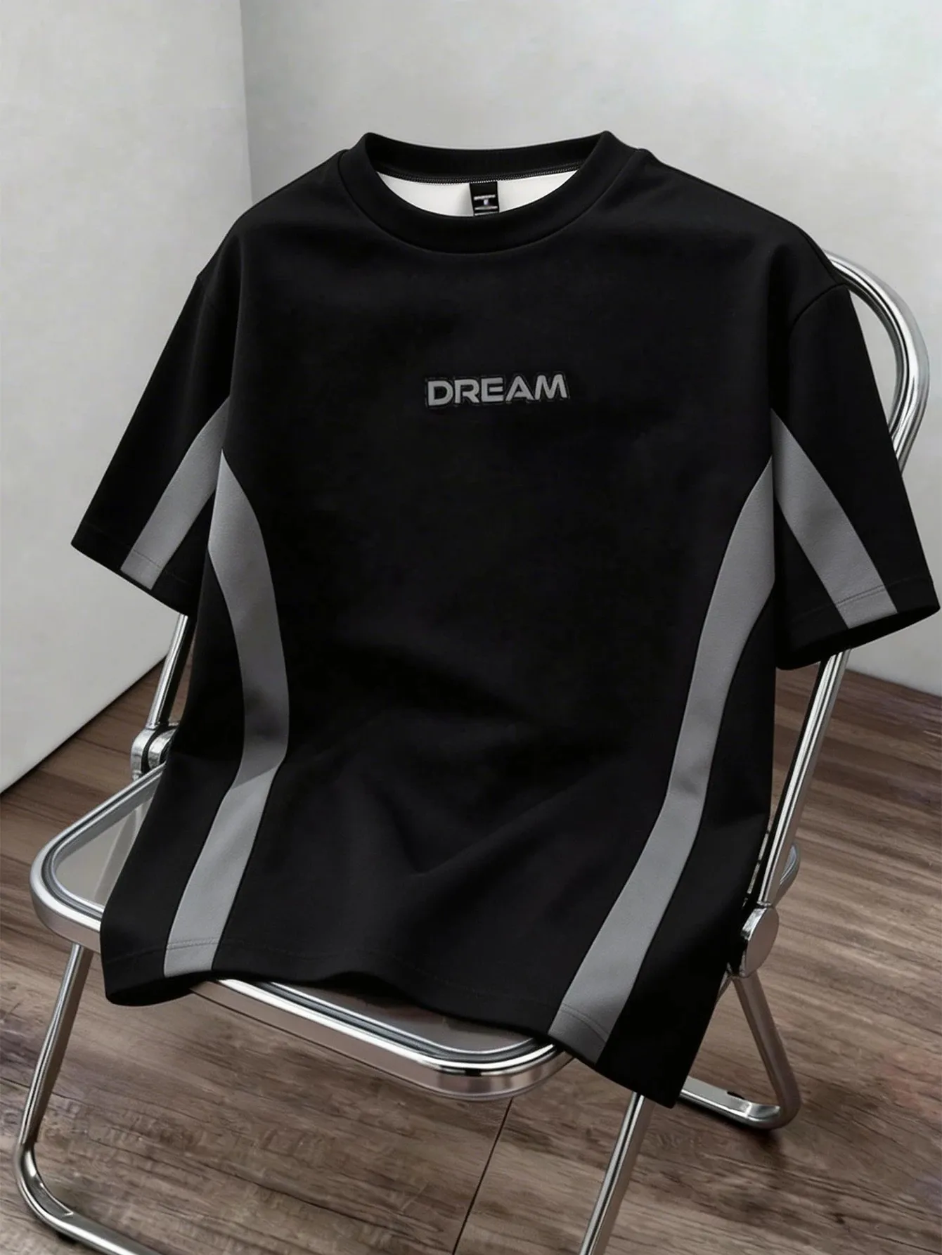Summer Men's Round-neck T-shirt with Letter Print Breathable Lightweight Casual and Fashionable Streetwear Clothing photo 1