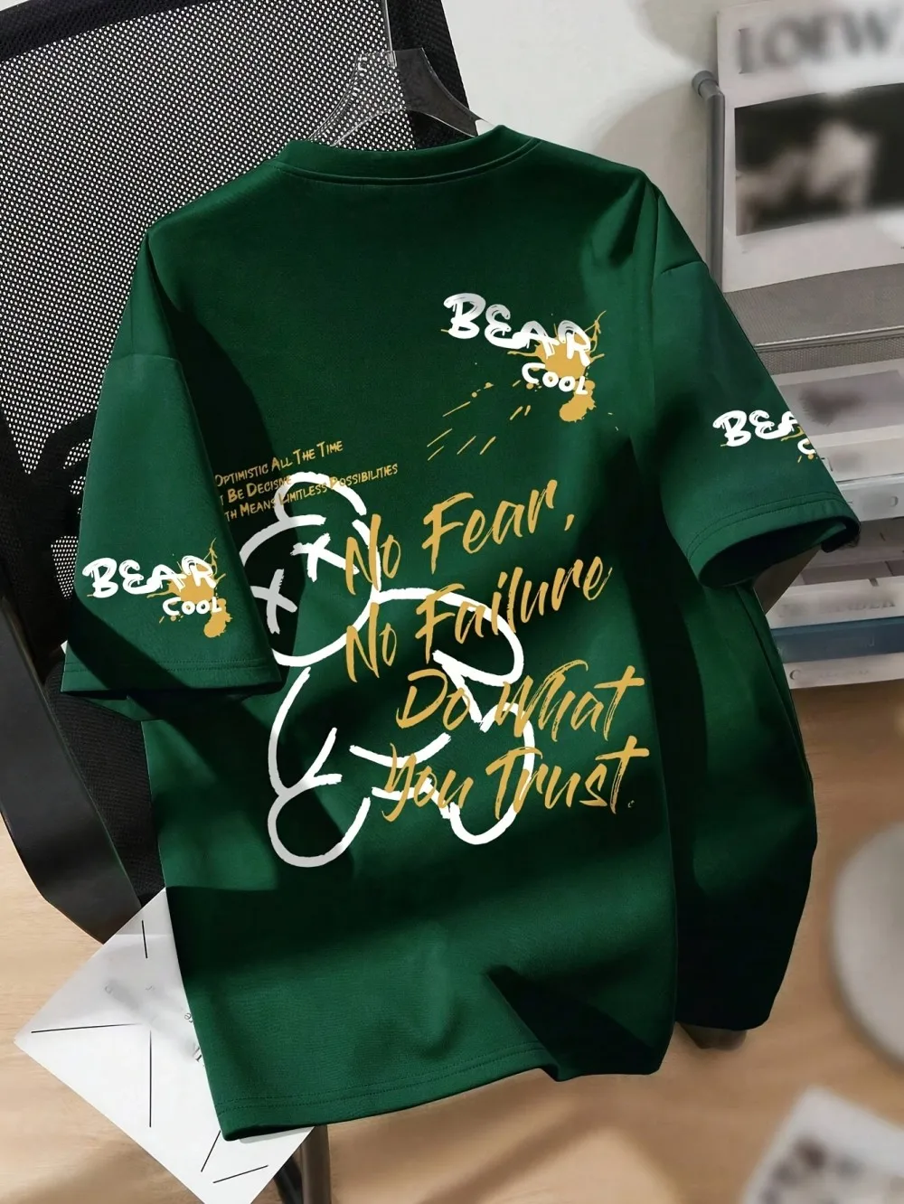 Summer Men's Round Neck Breathable T-Shirt with Cartoon Bear Print Pattern Suitable for Daily and Weekend Gifting to Friends photo 1