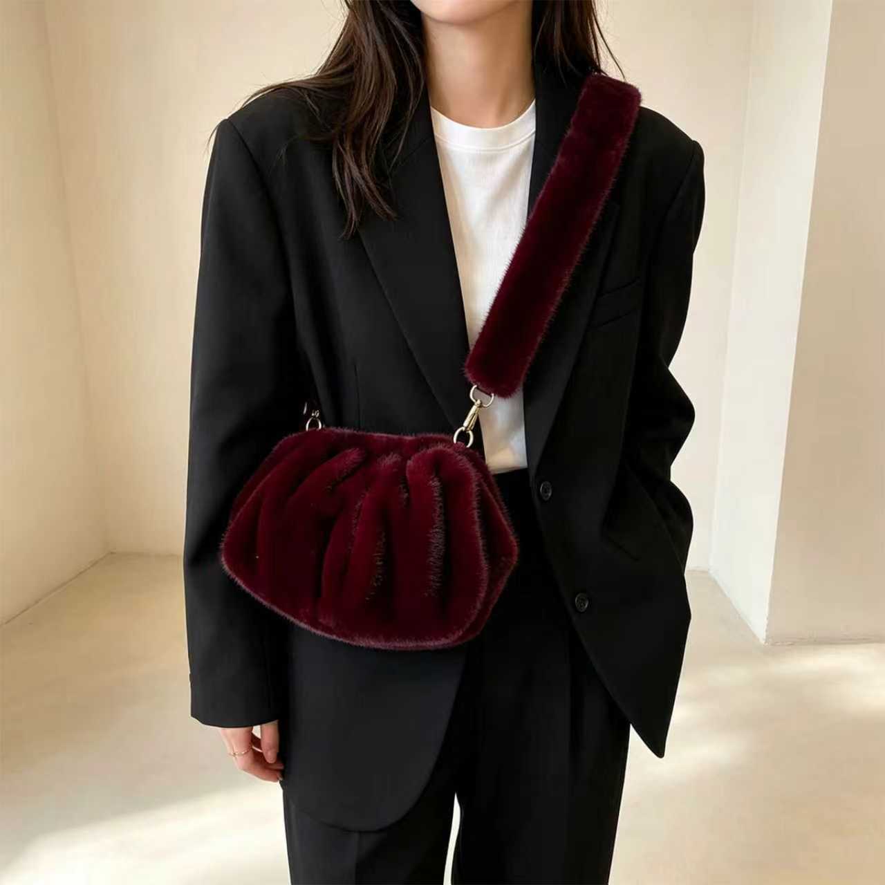 2026 New Plush Shoulder Bag For Women, Fashionable Imitation Mink Fur Pleated Cloud Bag, Autumn And Winter Versatile Crossbody Bag - Burgundy Color photo 5
