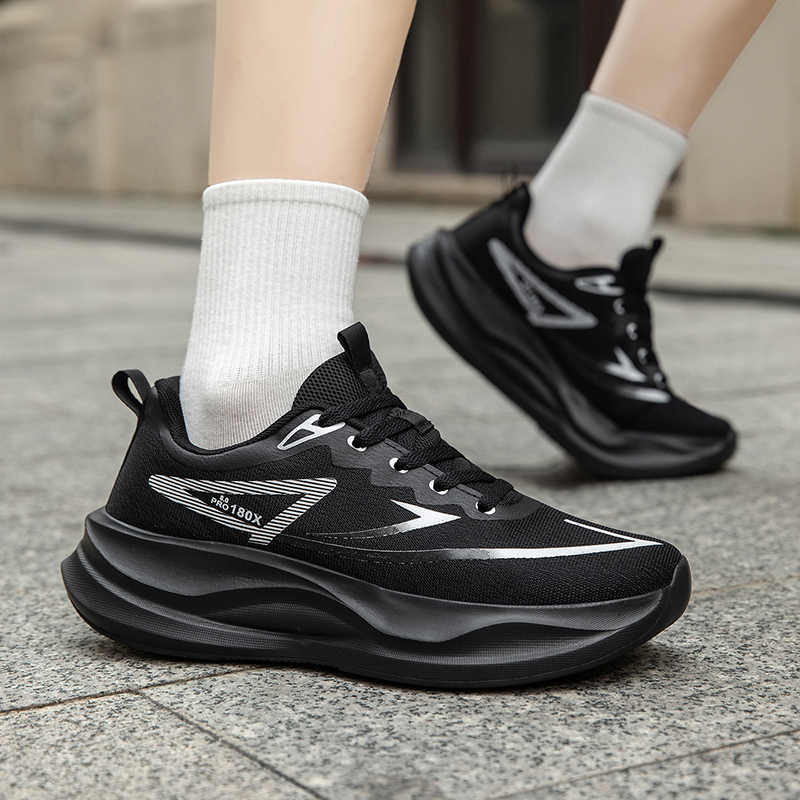 2026 New Couple Sneakers, Breathable Mesh Soft Sole Lightweight Comfortable Men's Running Athletic Shoes photo 5