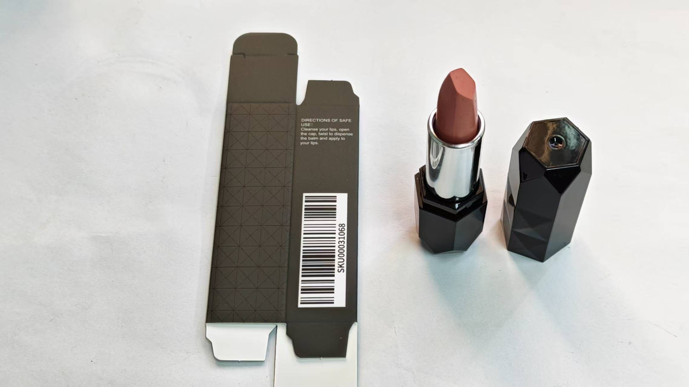 zephoco Shimmer Lip Color, Shade 02, 3.5 g photo 4