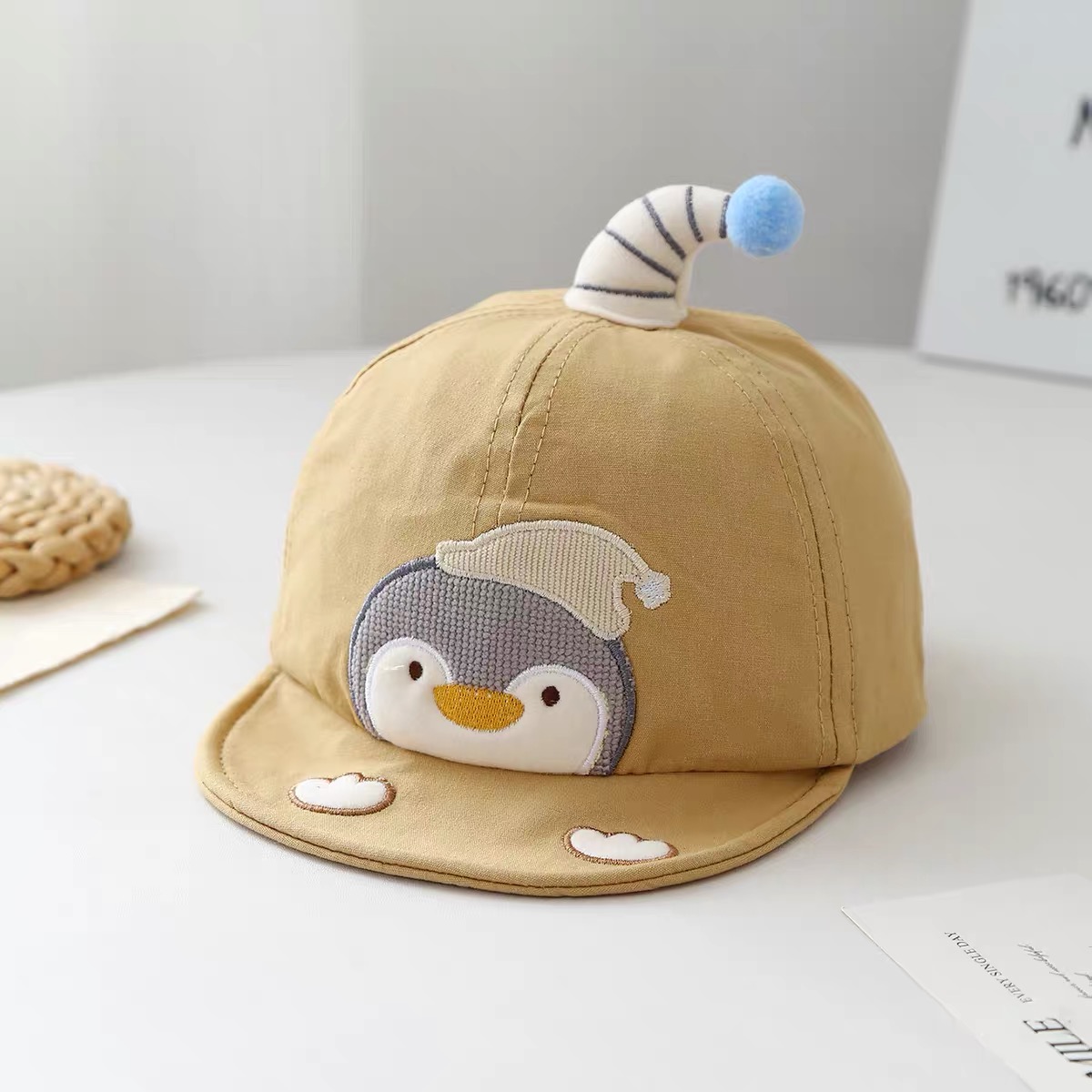 Summer Children's Penguin Embroidered Striped Jujju Soft And Cute Casual Style Baseball Cap Suitable For Babies Aged 0-3 Years Old photo 2