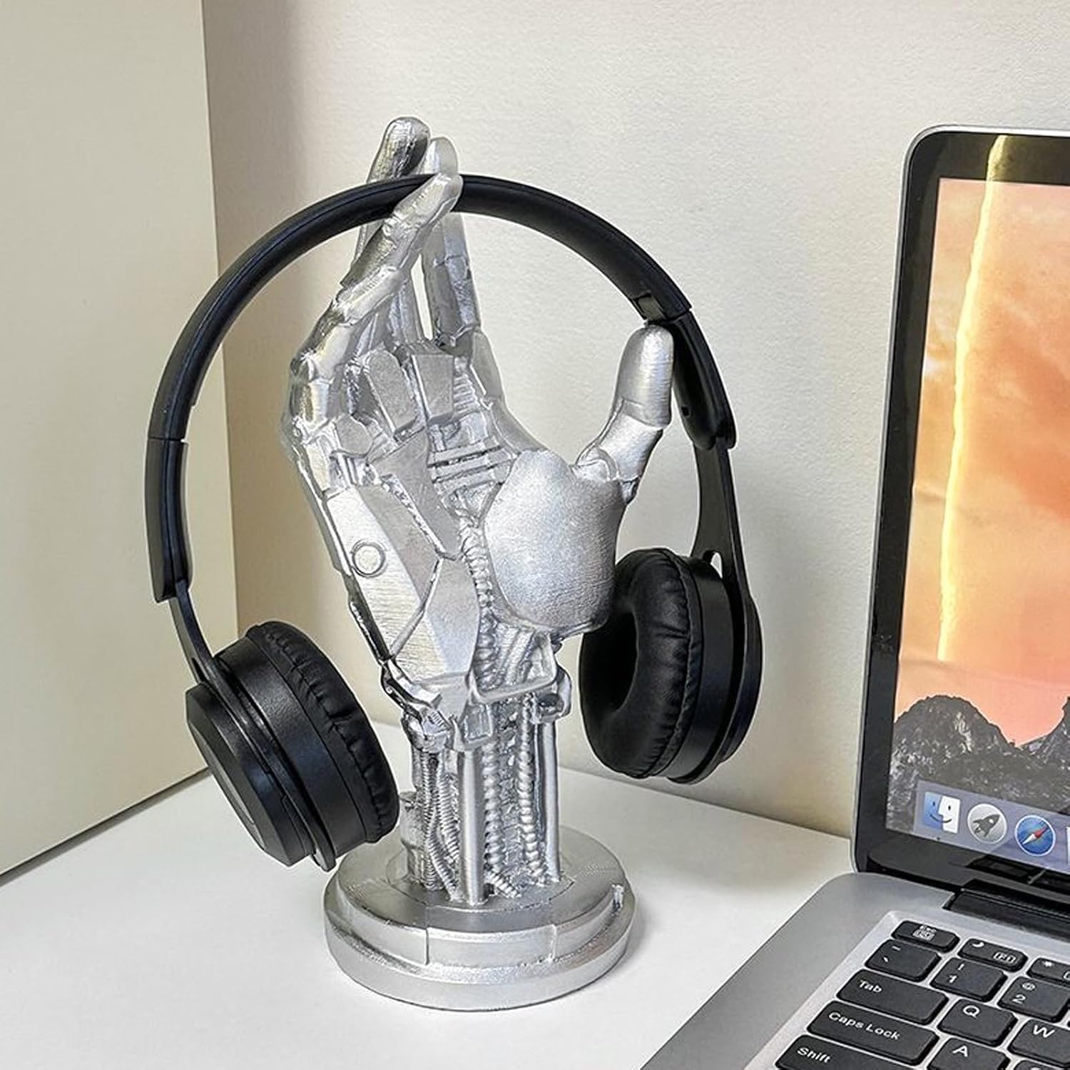 Creative Mechanical Hand Staue, Gaming Controller Holder Stand, Headphone Holder, Necklace Holder, Robot Hand Sculpture, Hand Crafts, Realistic Hand Decor, Modern Home Decor, Gaming Room Decor, Silver photo 8