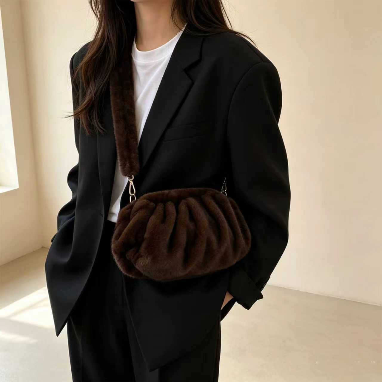 2026 New Plush Shoulder Bag Women's Fashion Imitation Mink Fur Pleated Cloud Bag Autumn And Winter Versatile Crossbody Bag - Deep Coffee photo 2