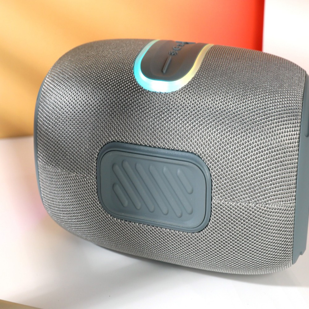 Portable Speakers With Dynamic Colourful LED Lights photo 3