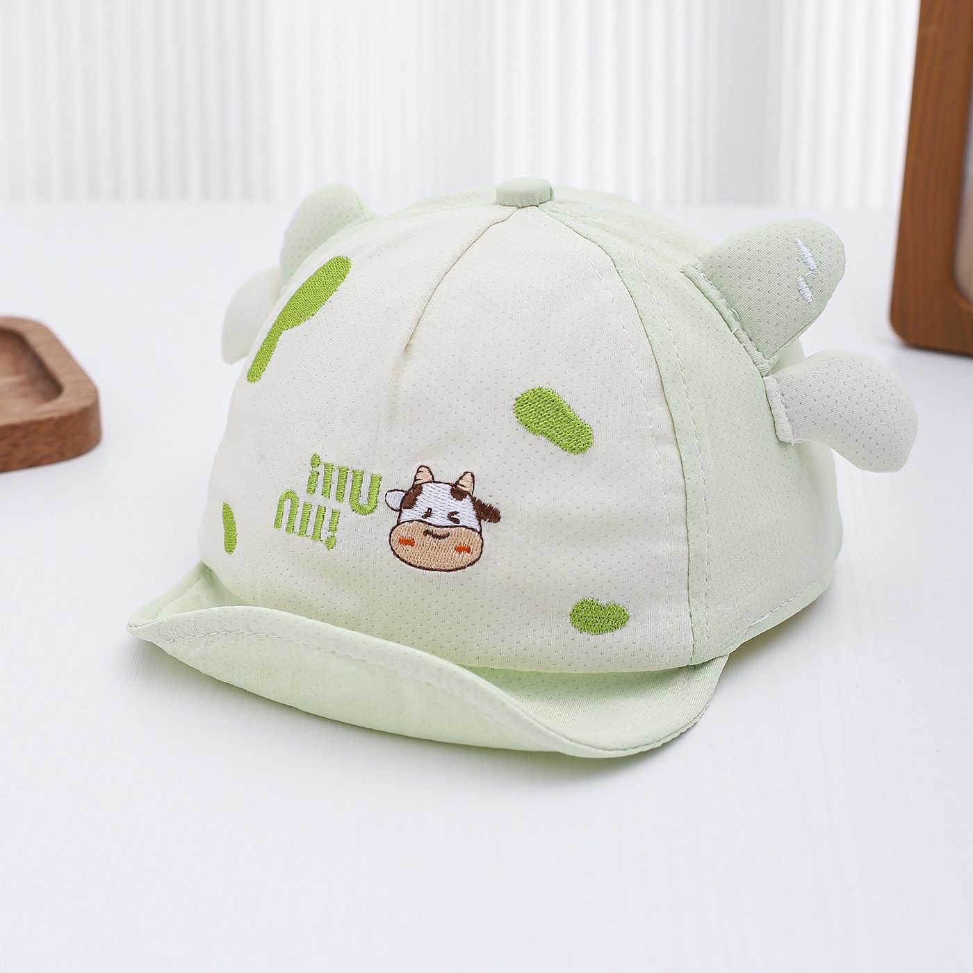 Summer Children's Style Cow-shaped Hat With A Brim. This Cute And Casual Baseball Cap For Children Is Suitable For 1-3 Year Old Babies For Family Outings. photo 1
