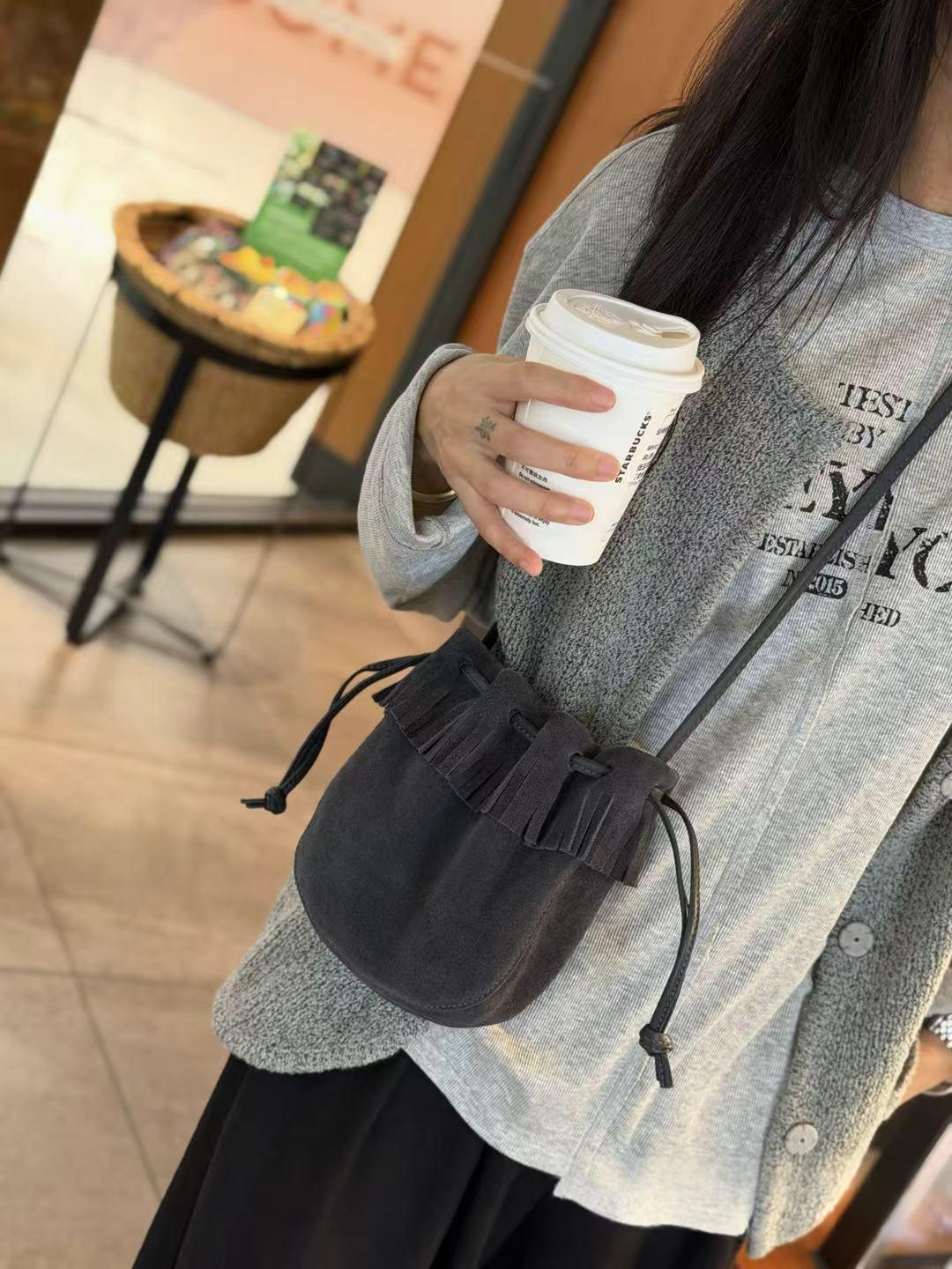Tassel Bucket Bag, Genuine Leather Single Shoulder Diagonal Cross Bag, 2026 New Drawstring Armpit Bag, High-end Women's Commuting Small Bag - Gray photo 1