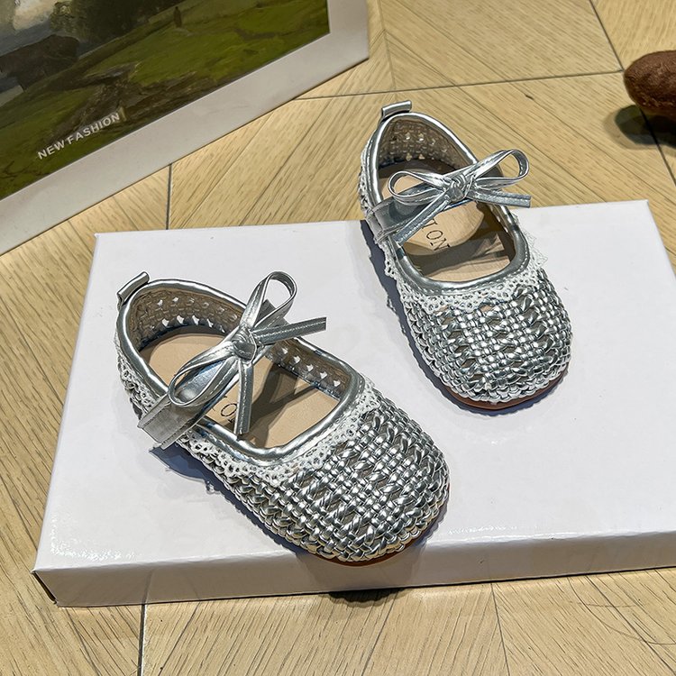 Children's Fashion Hollow Princess Shoes Summer New Style Girls' Soft Bottom Hollow Baotou Little Girls' Anti Slip Sandals photo 1