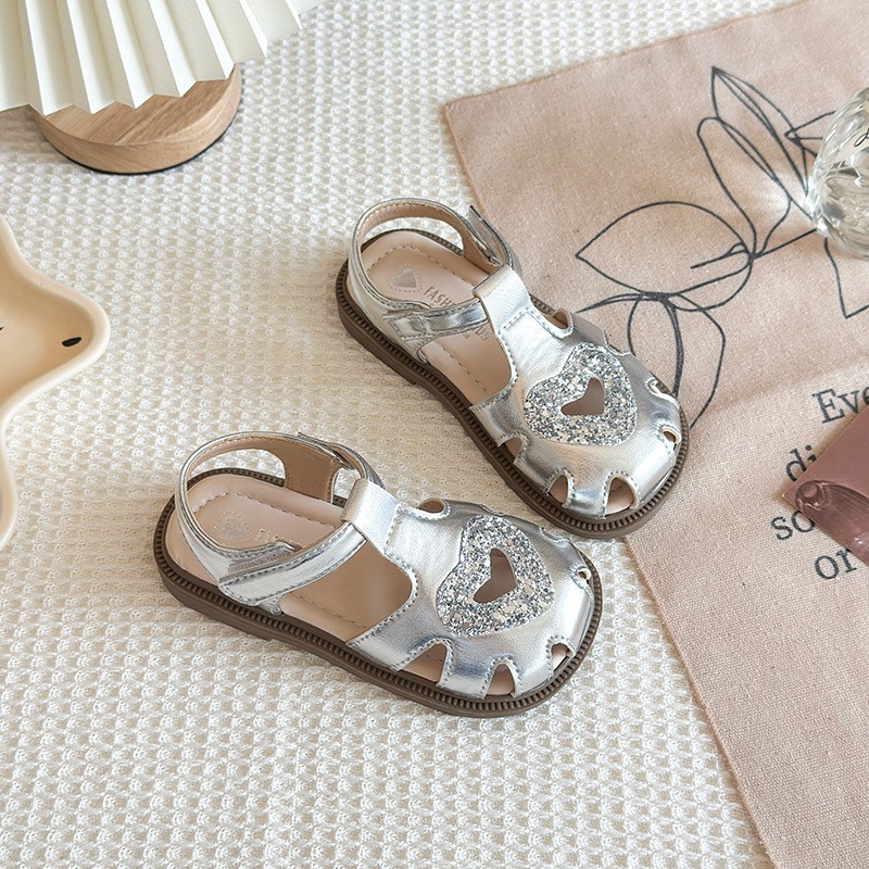 Korean Style Girls Princess Sandals, Closed-Toe Heart Hollow Out Soft Sole Leather Sandals, Fashion Roman Beach Shoes For Little Girls photo 4