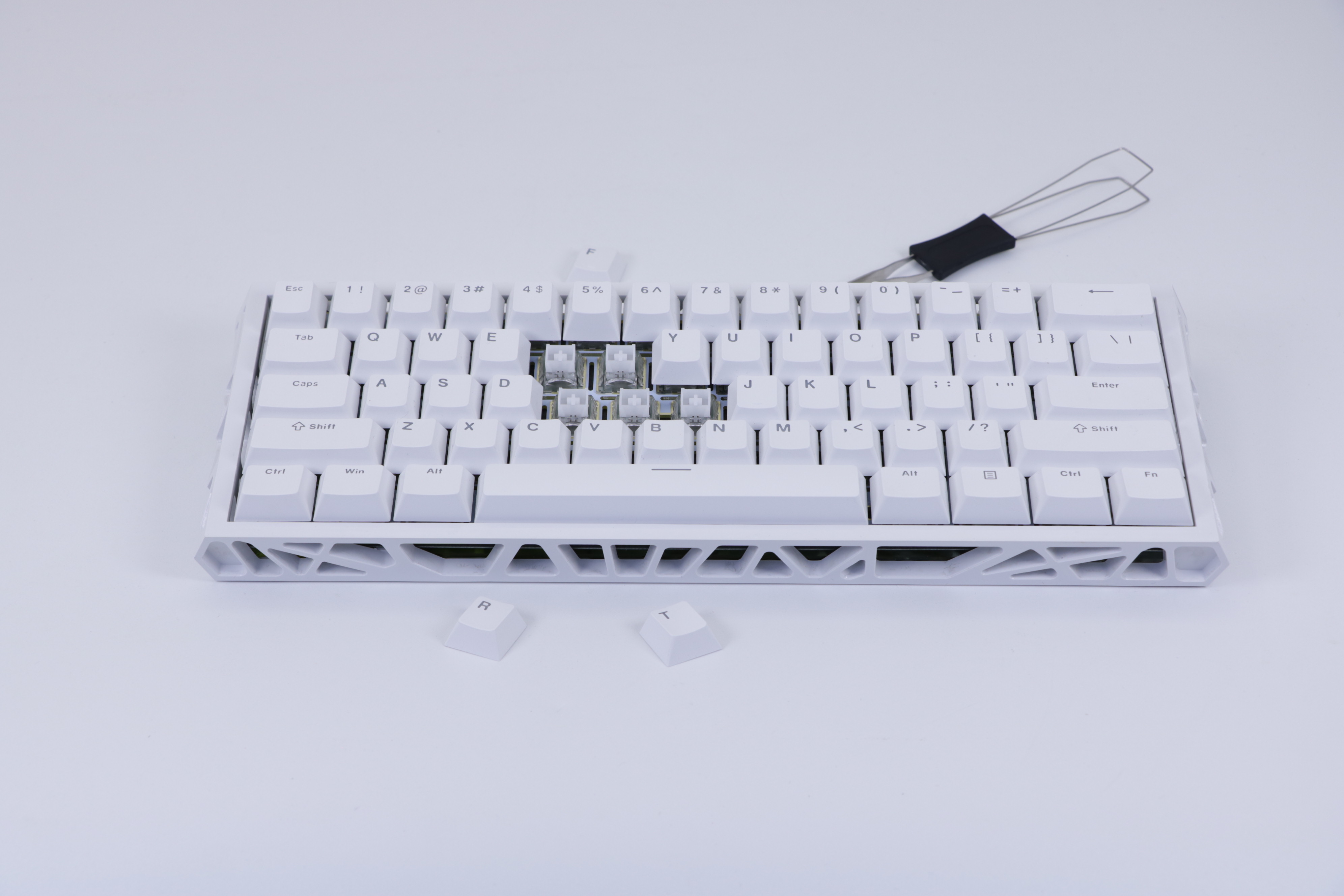 NJ61 Hollow Single-Mode Mechanical Keyboard photo 3