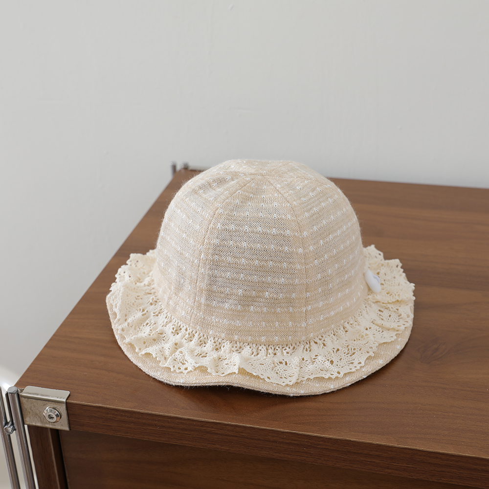 Cute Lace-edged Children's Hat Made Of Soft And Skin-friendly Jacquard Knitted Fabric, With Adjustable Fisherman-style Design. photo 4