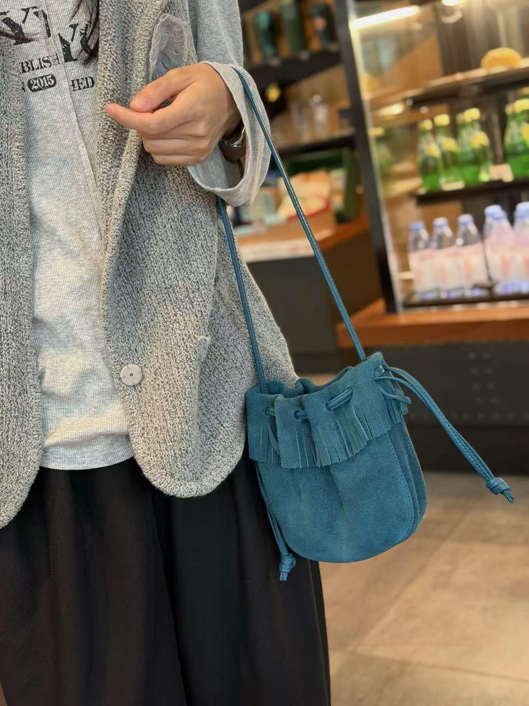 Tassel Bucket Bag, Genuine Leather Single Shoulder Diagonal Cross Bag, 2026 New Drawstring Armpit Bag, High-end Women's Commuting Small Bag - Blue photo 1