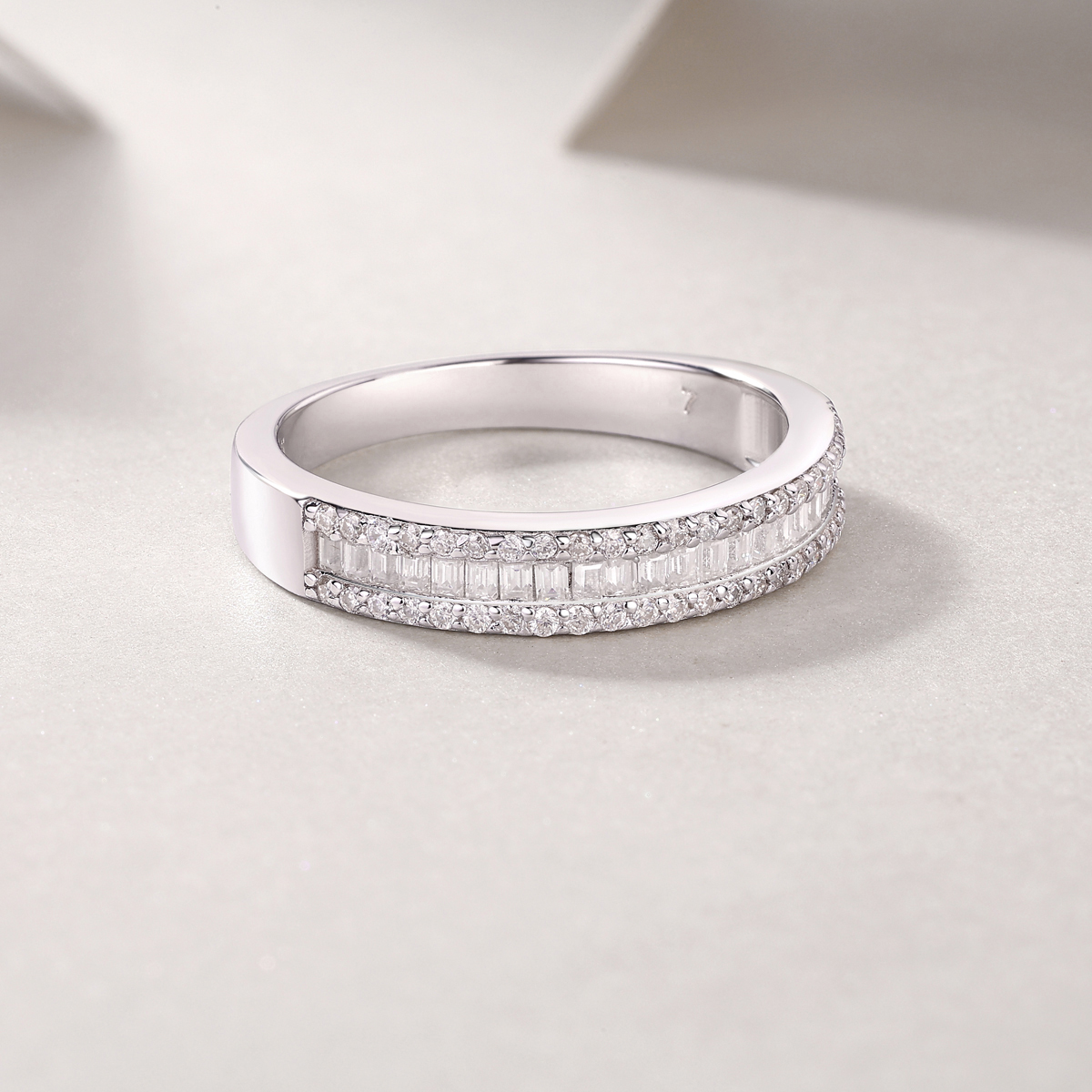 S925 Silver 2.8g Platinum Plated Moissanite Ring, 4.5mm Baguette & Round Pave Band, GRA Certified US 5-9 photo 6
