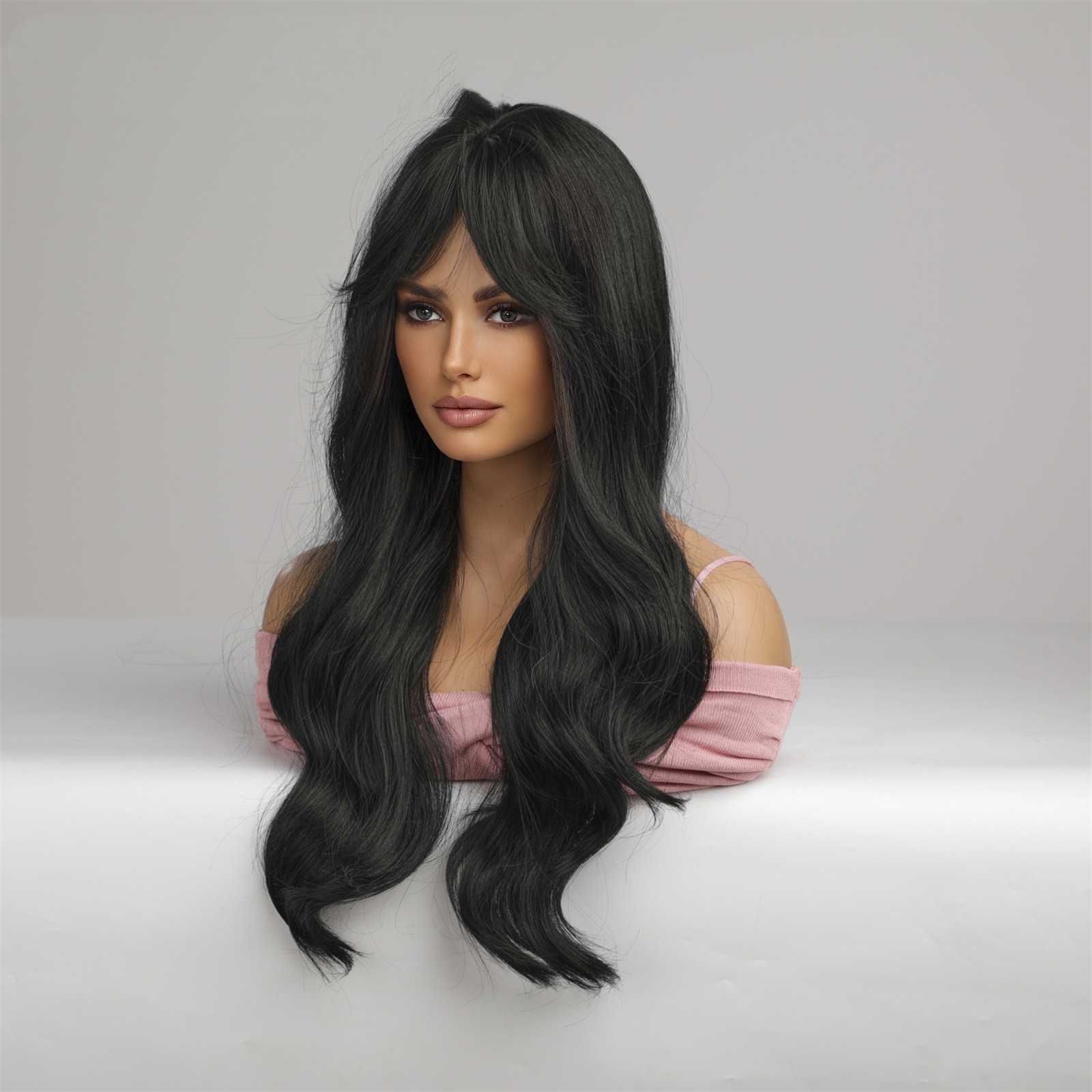Eight-character Bangs With Long Black Curls photo 4