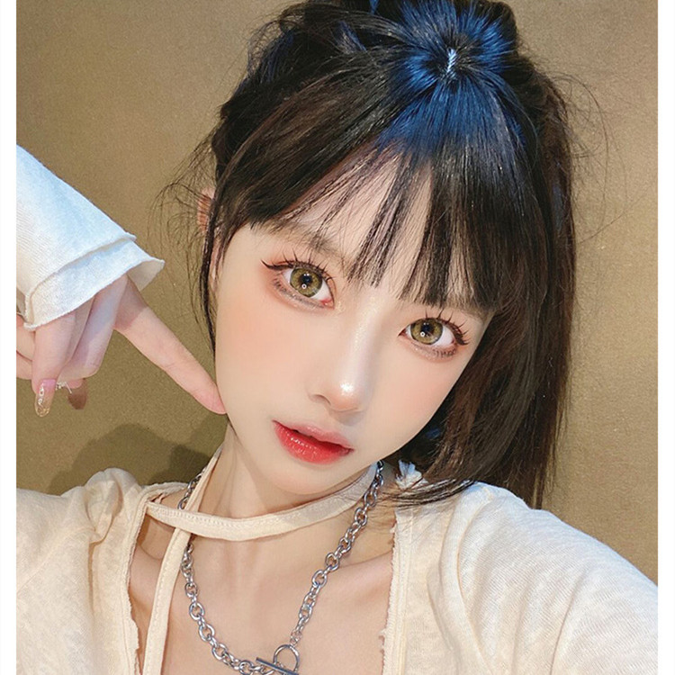 French Fake Bangs In  Middle Of The Air Flow Sea photo 5