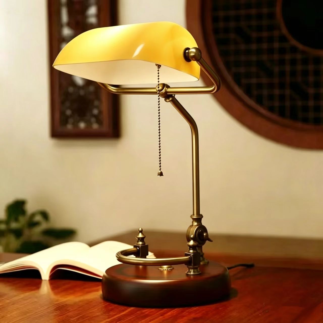 Retro Solid Wood Bedroom Decorative Table Lamp photo 2