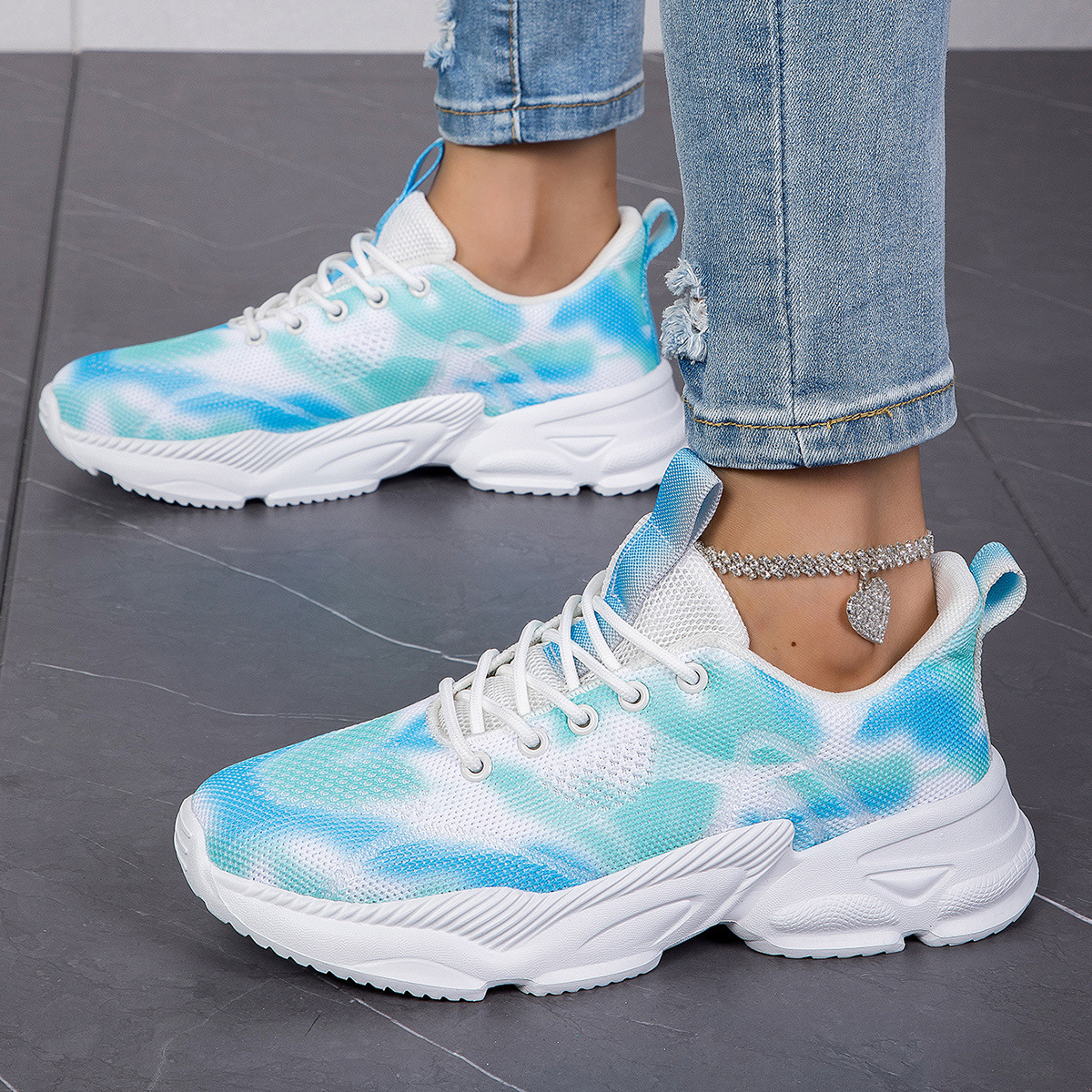 Casual Flower Sneakers Flat Large Size Upturned Lace-up photo 1