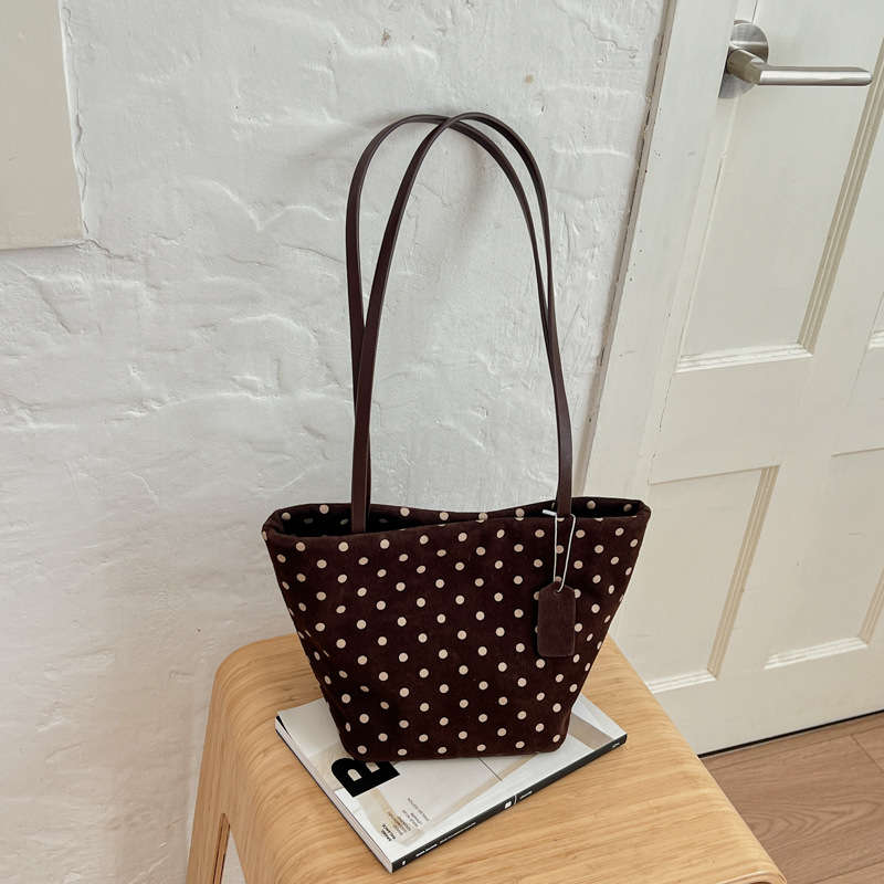 Korean-style Minimalist Polka-dot Bucket Bag Autumn New Arrival photo 7