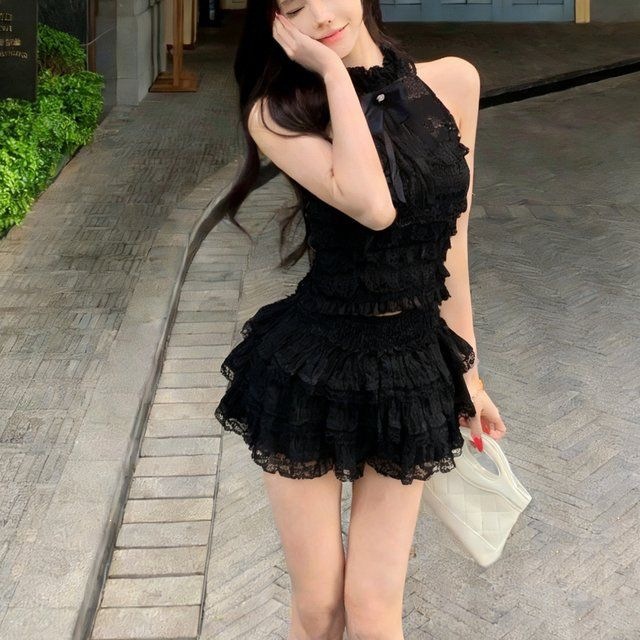Bow-tie Off-shoulder Sleeveless Lace-panel Skirt Two-piece Set photo 2