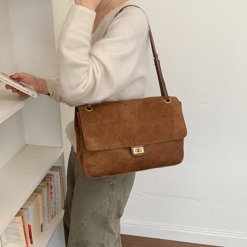 Matte Cowhide Chanel-style Chain Hobo Underarm Bag Large-capacity Commuter Shoulder Bag photo 3