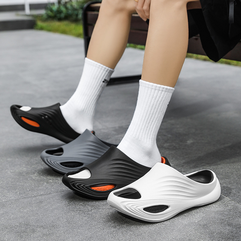 Outdoor Non-slip Wear-resistant Men's Sandals photo 2