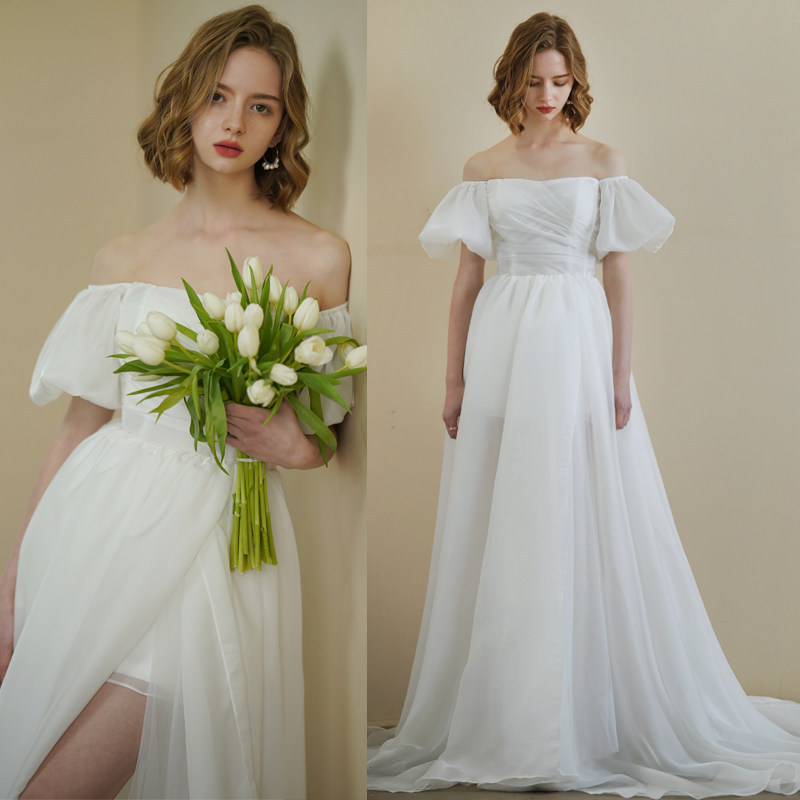 Off-the-shoulder Lightweight Wedding Dress With A Minimalist Chiffon Design And An Elegant Long Train photo 1