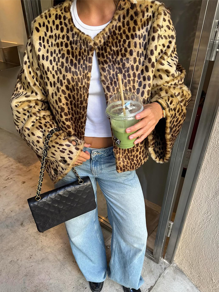 Women's Warm Leopard-print Short Jacket photo 2