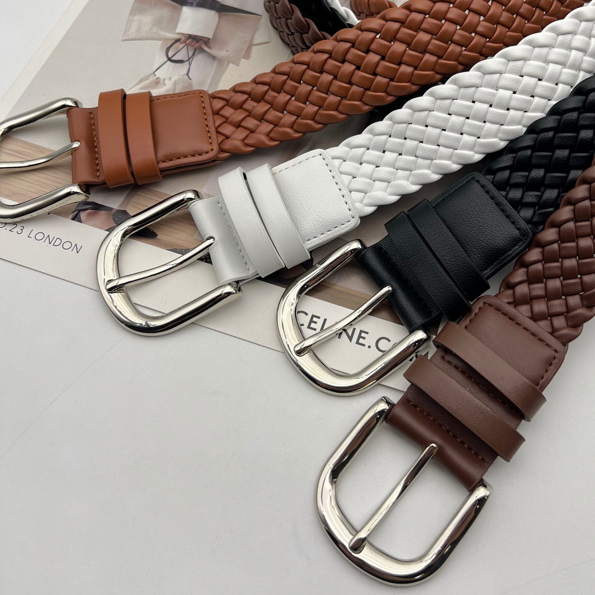 Niche-design Rivet Thin Leather Belt photo 6