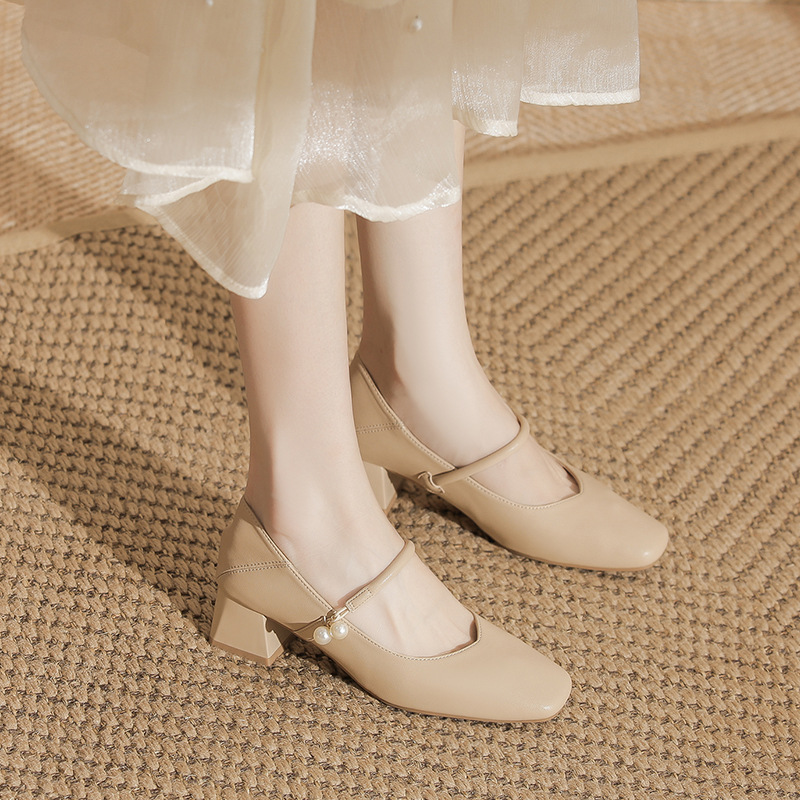Women's Chunky-heeled Square-toe Mary Jane Shoes photo 5