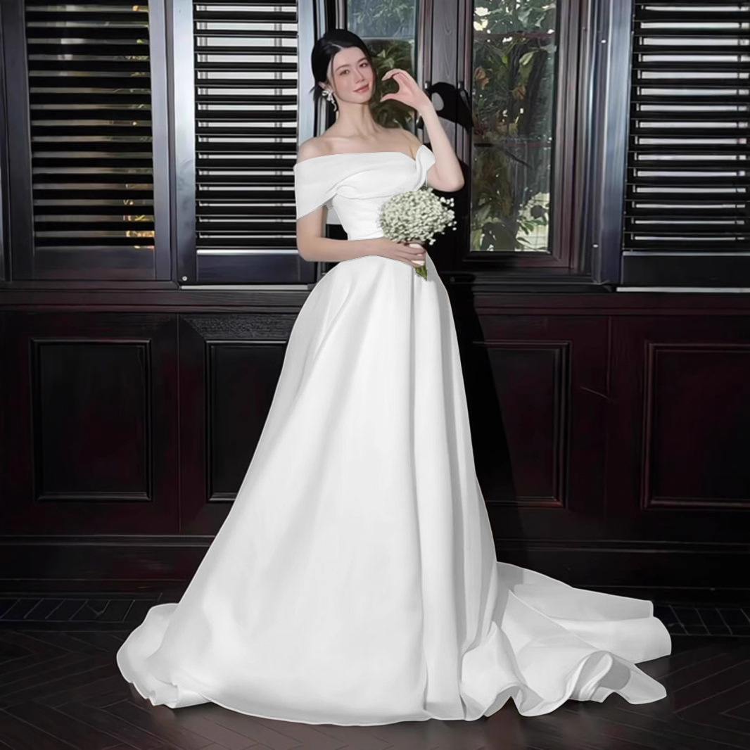 Elegant Satin Off-shoulder Light Wedding Dress Simple And Sophisticated photo 2