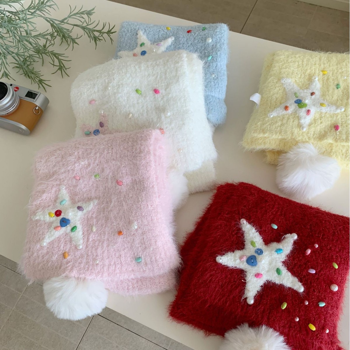 Women's Plush Knitted Scarf Warm And Extra-thick photo 1