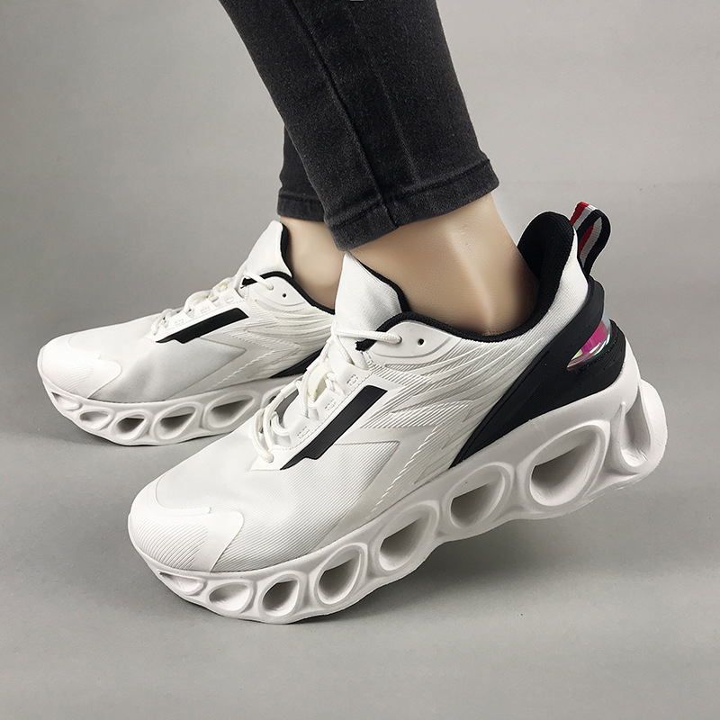 Breathable Sports Versatile Men's Shoes photo 1