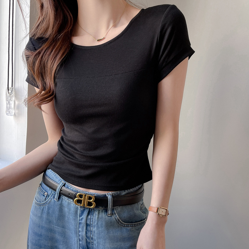 High-end Short-sleeve Top With A Spliced photo 2