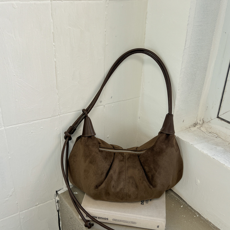 Casual Simple And Versatile Crossbody Bag photo 7