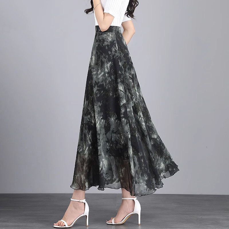 Chic Polka-dot Plus-size Slimming Figure-flattering, Fairy-like Maxi Dress photo 4