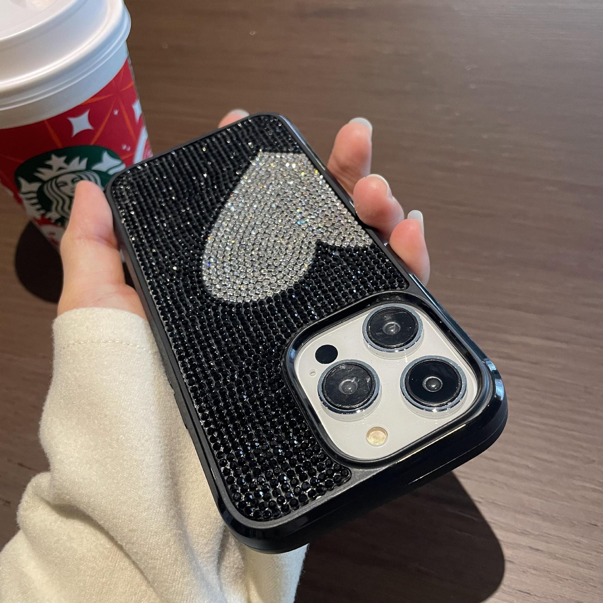 Brick-embellished Heart-shaped Phone Case photo 5