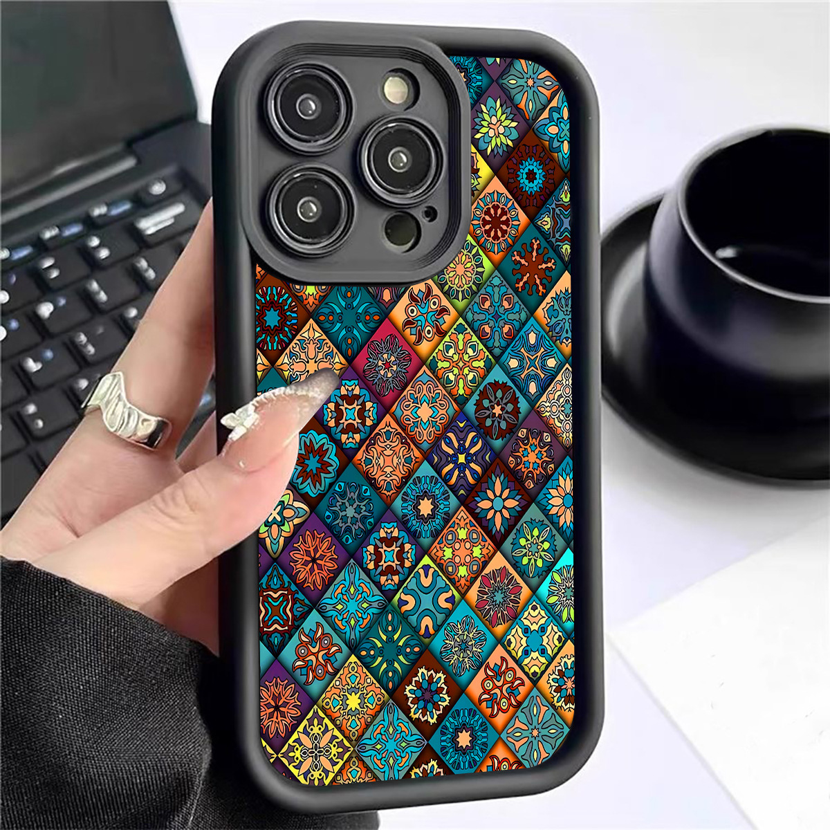 Exotic Emery Ladder Eye Phone Case photo 1