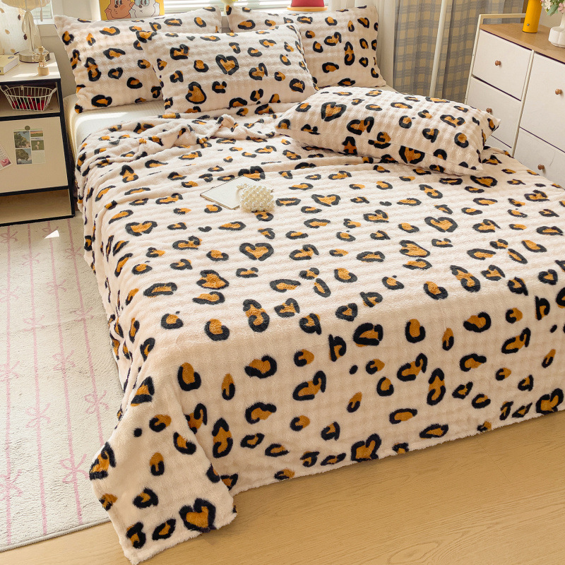 Leopard-print Bubble Fleece Blanket For Office Naps photo 1