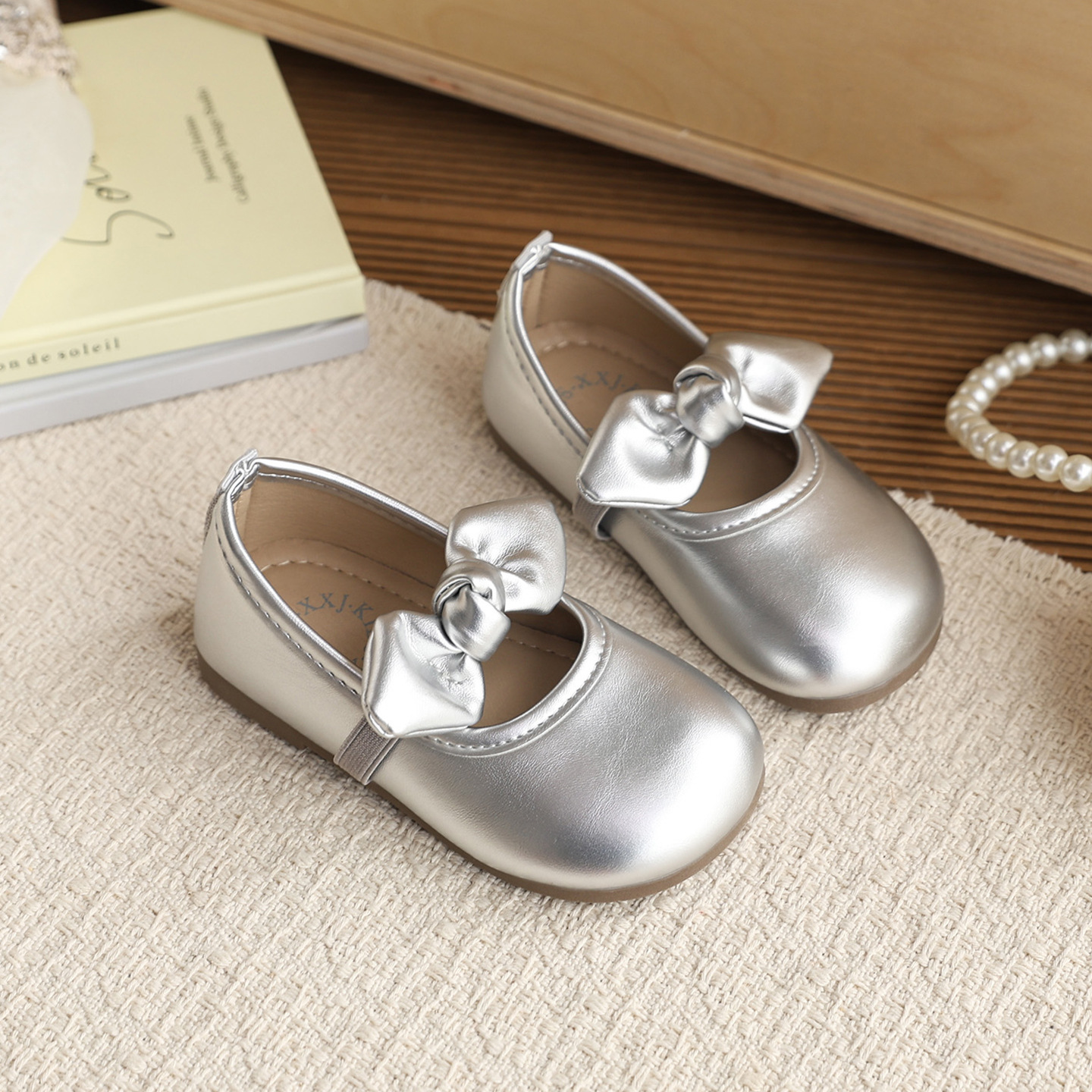 Cute Bow-knot Princess Shoes Soft-soled Performance Shoes photo 4