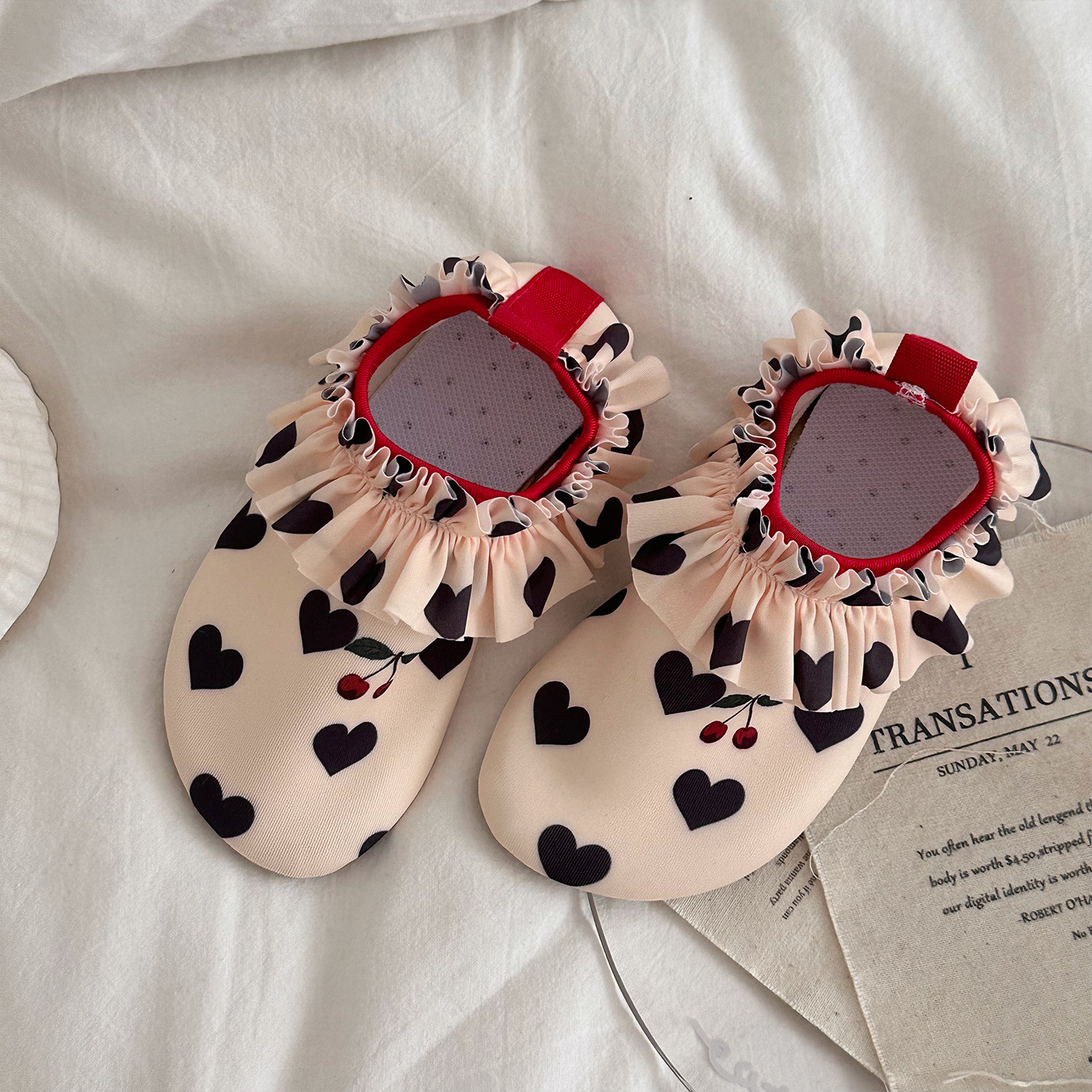 New Childrens Beach Shoes Non-slip For Water Parks photo 2