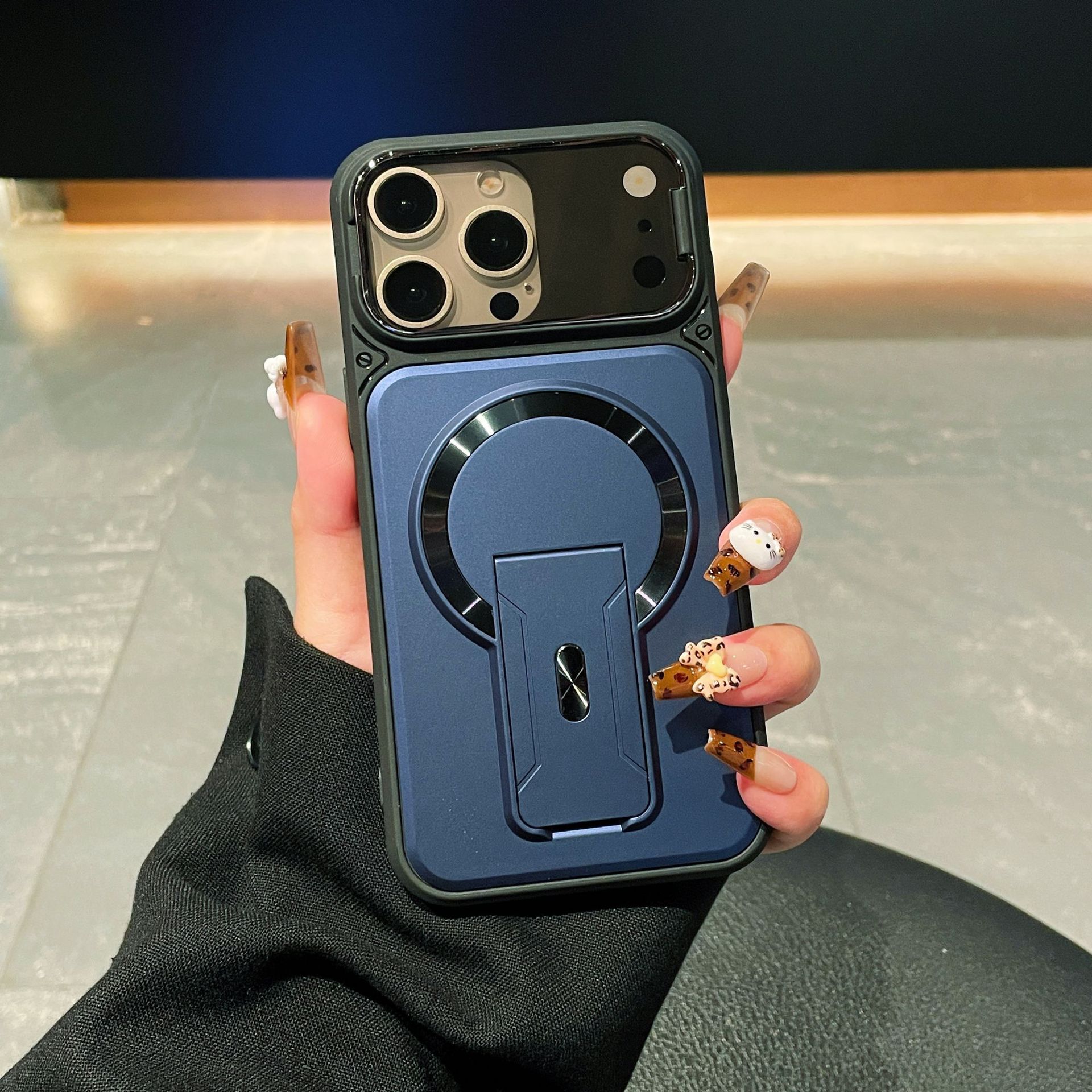 Pinshun Multi functional Magnetic Phone Case With Drop esistant Lens Protection photo 5