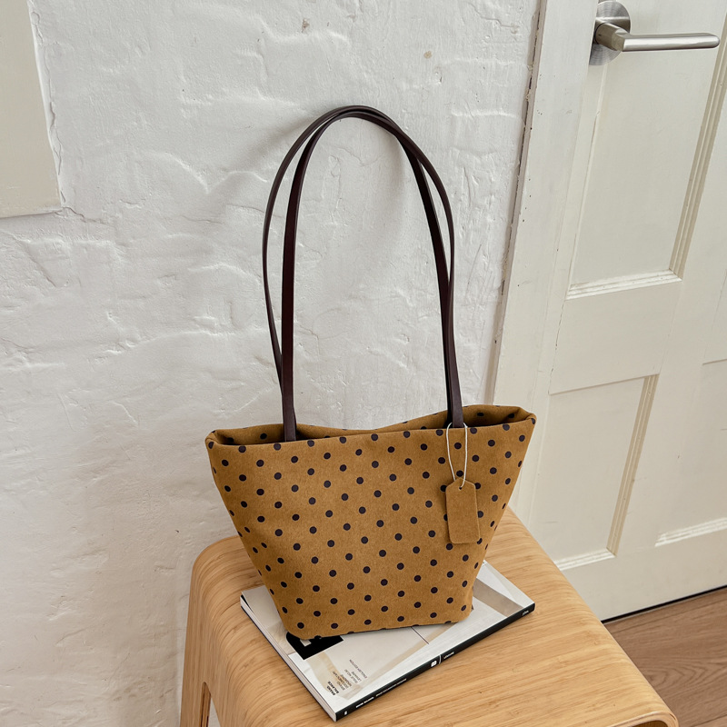 Korean-style Minimalist Polka-dot Bucket Bag Autumn New Arrival photo 5