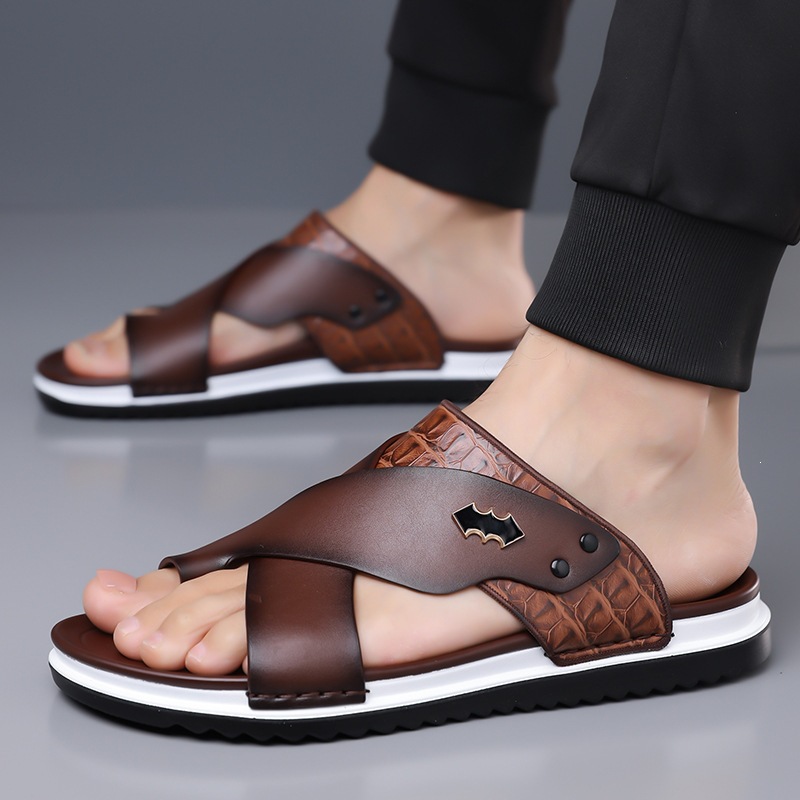 Mens Soft-soled Non-slip Wear-resistant Casual Fashion Shoes photo 1